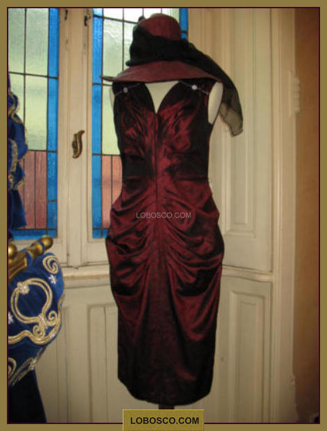 lobosco.com_00003033_abiti_donna_vintage_woman_dress_cinema_costumi_bordeaux_abiti_teatrali_storici_carnevale_spettacolo_costumes_clothing_theatrical_historical_carnival_performance_abiti_diva_001.jpg