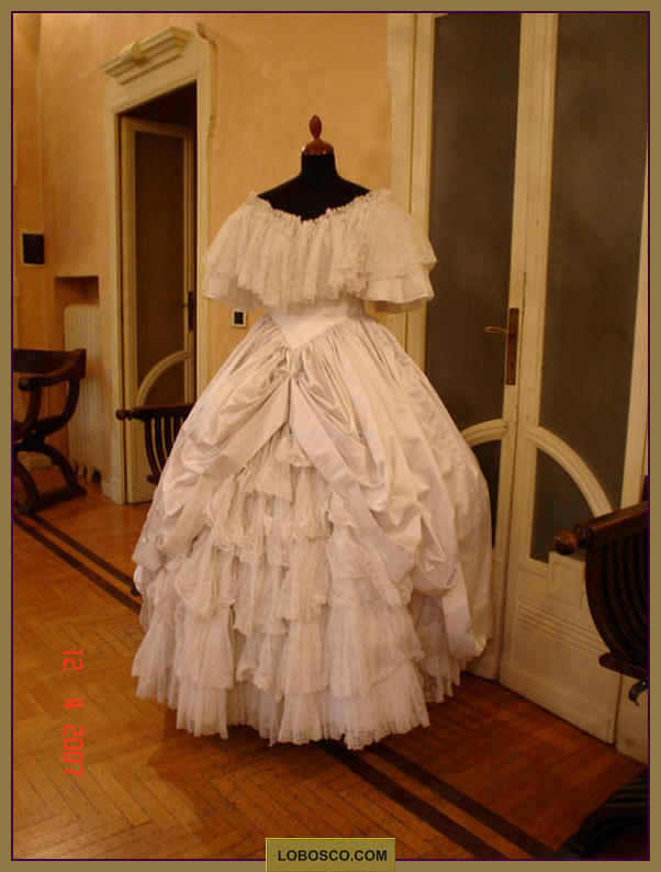 lobosco.com_00003543_abiti_donna_sposa.jpg