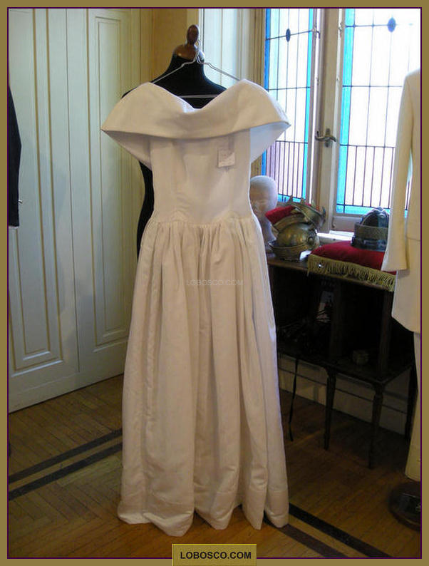 lobosco.com_00003583_abiti_donna_sposa.jpg