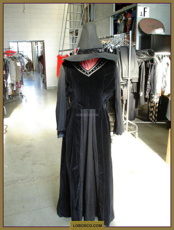 lobosco.com_00003710_halloween_abiti_donna_woman_dress_nero_black_costumi_abiti_teatrali_storici_carnevale_spettacolo_costumes_clothing_theatrical_historical_carnival_performance_strega.jpg