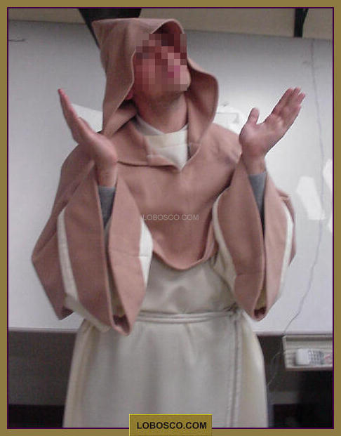 lobosco.com_00004012_clero_clergy_religione_religion_frate_francescano_Franciscan_friar_bianco_beige_white_costumi_abiti_teatrali_storici_carnevale_spettacolo_costumes_clothing_theatrical_historical_carnival_performa.jpg